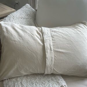 Pottery barn lumbar pillow cover 16x26